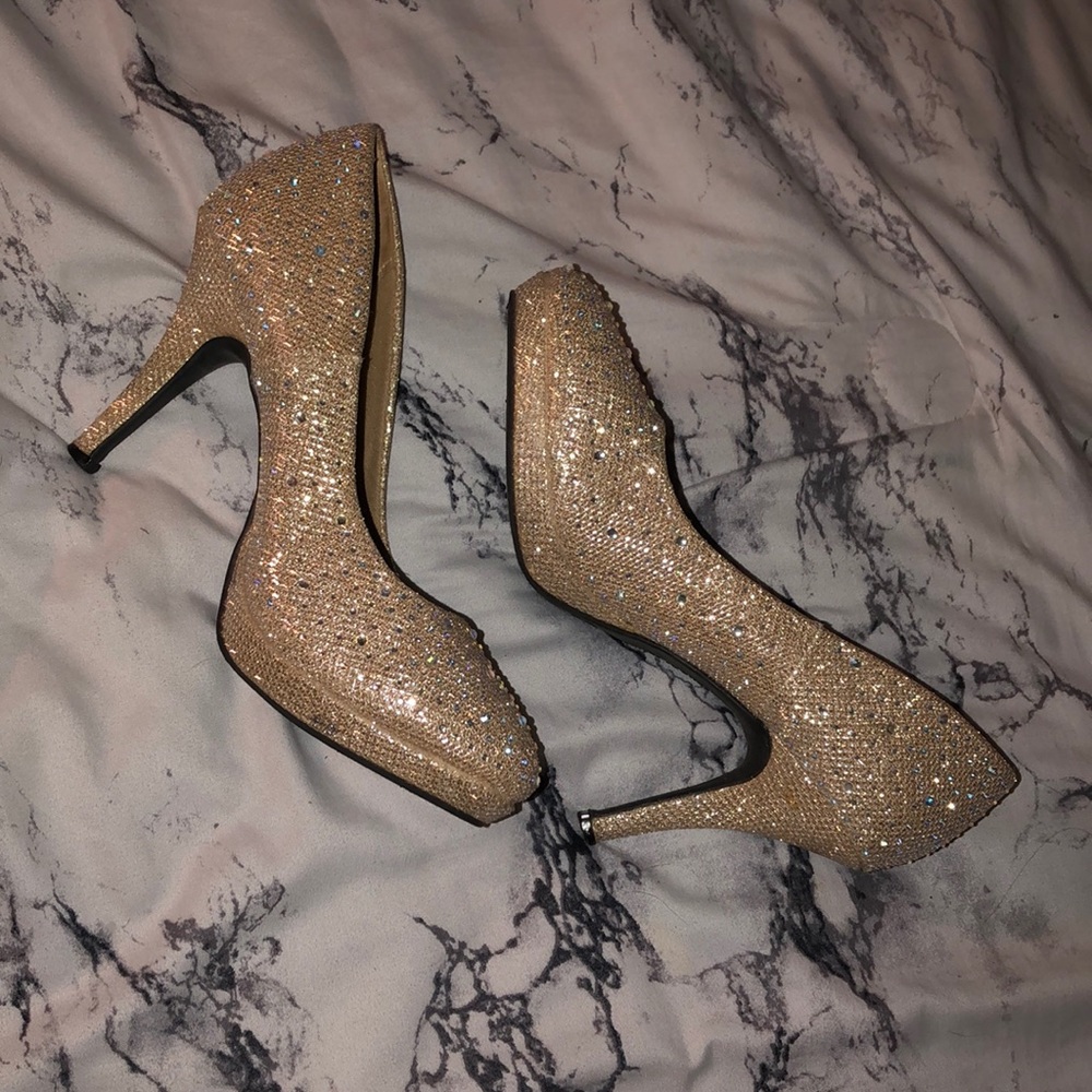 Gold high heals